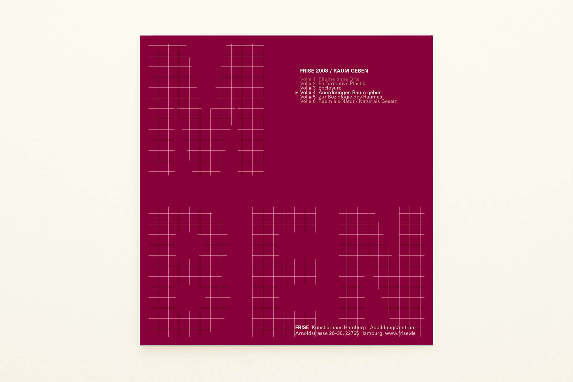 Quadratisches Ausstellungsplakat mit für „Raum Geben“. Einfarbig mit purpurner Sonderfarbe gedruckt 