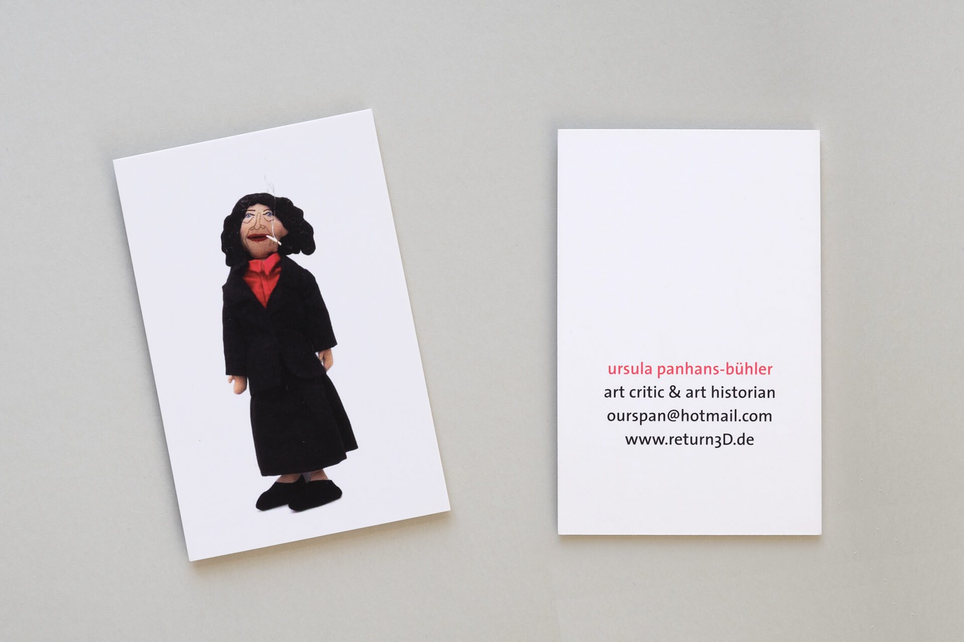 Vorder- und Rückansicht der Visitenkarte für Ursula Pathans Bühler